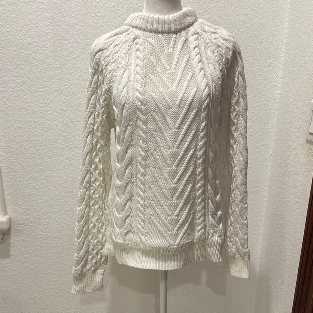 Zara White Cable Knit Crew Neck Sweater